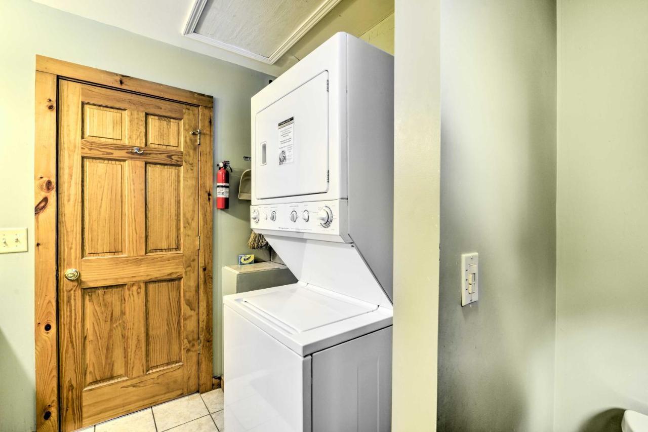 Willa Fox Creek Waterside Cabin With Private Hot Tub! Bryson City Zewnętrze zdjęcie